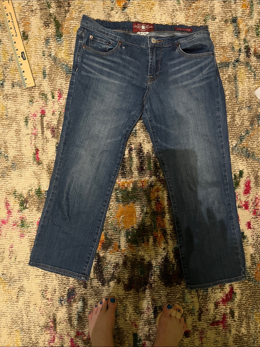 Lucky Brand Women's low rise med blue Cropped Jeans 8